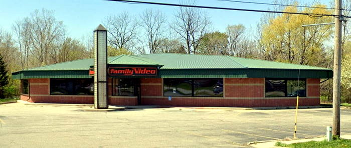 Family Video - Burton - 2510 S Center Rd